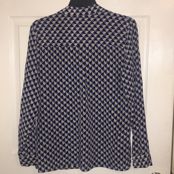 Geometric Button-Up - Picture 2 of 4